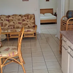  Appartement Deux Pièces Spacieux à Mahault